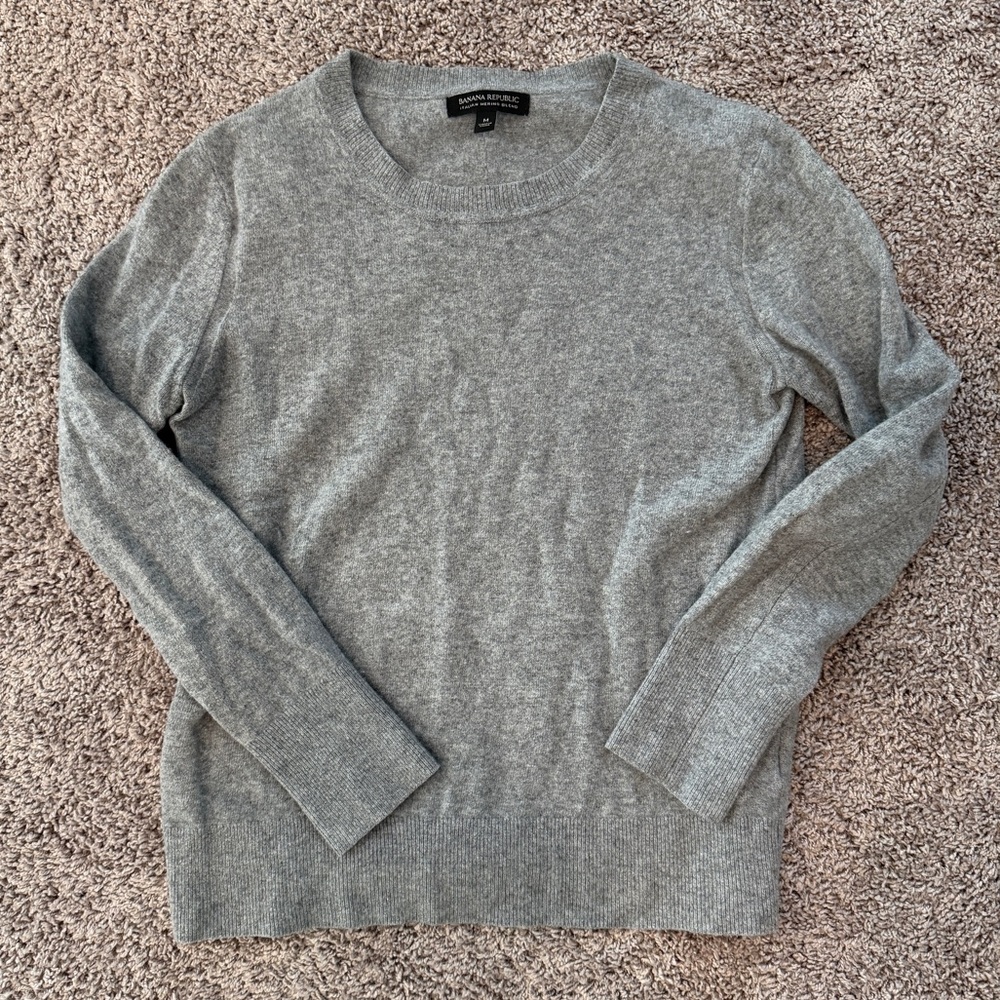 Banana Republic Wool Blend Sweater Size Medium